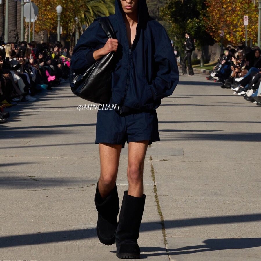 BALENCIAGA  |Men's Balenciaga Zip-up Hoodie Large Fit in Dark Blue