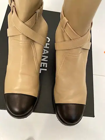 Chanel 2014 Leather Beige Black Logo Short Boots EU 39.5 US 9