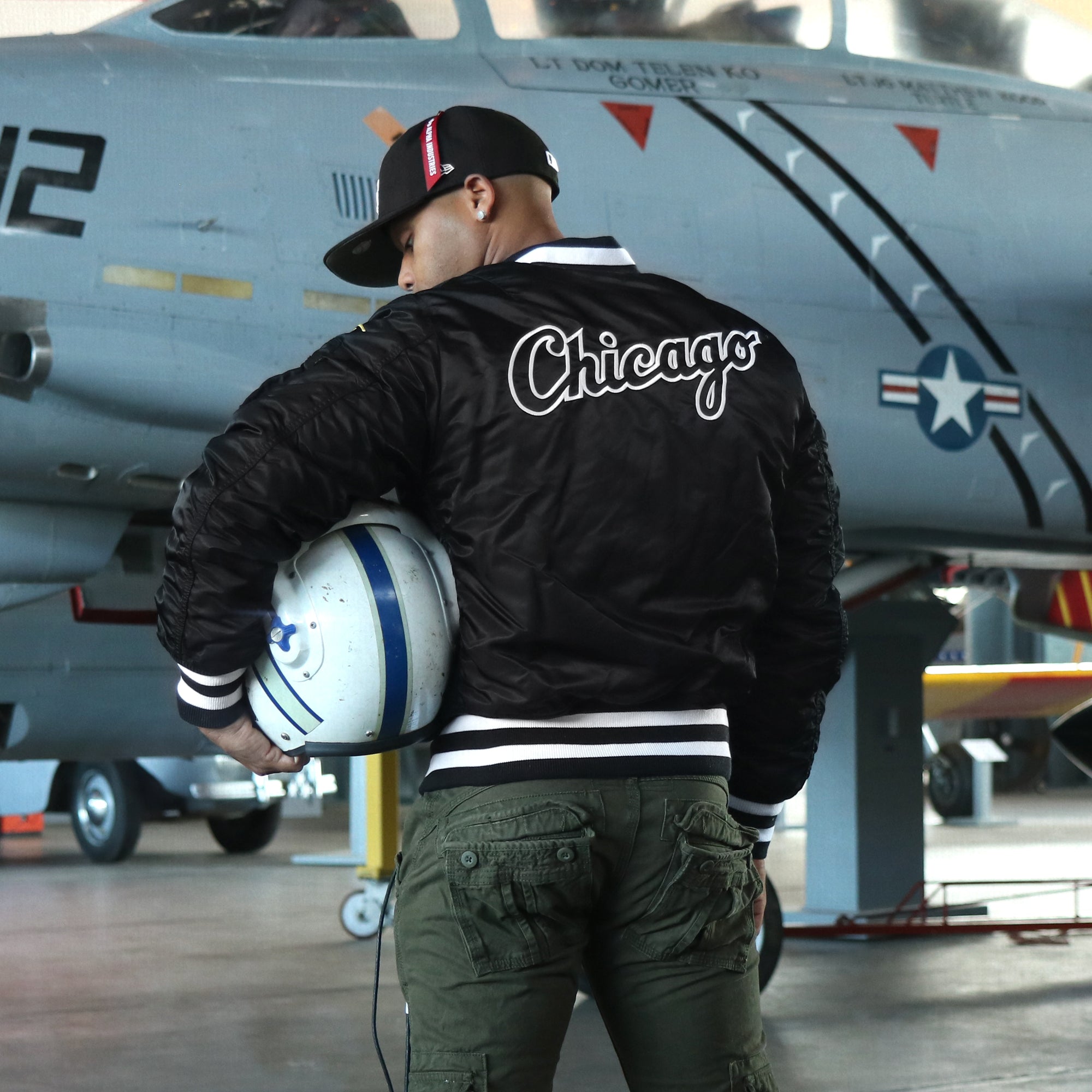 Chicago White Sox MLB Patch Alpha Industries Reversible Bomber Jacket With Camo Liner | Black Bomber Jacket